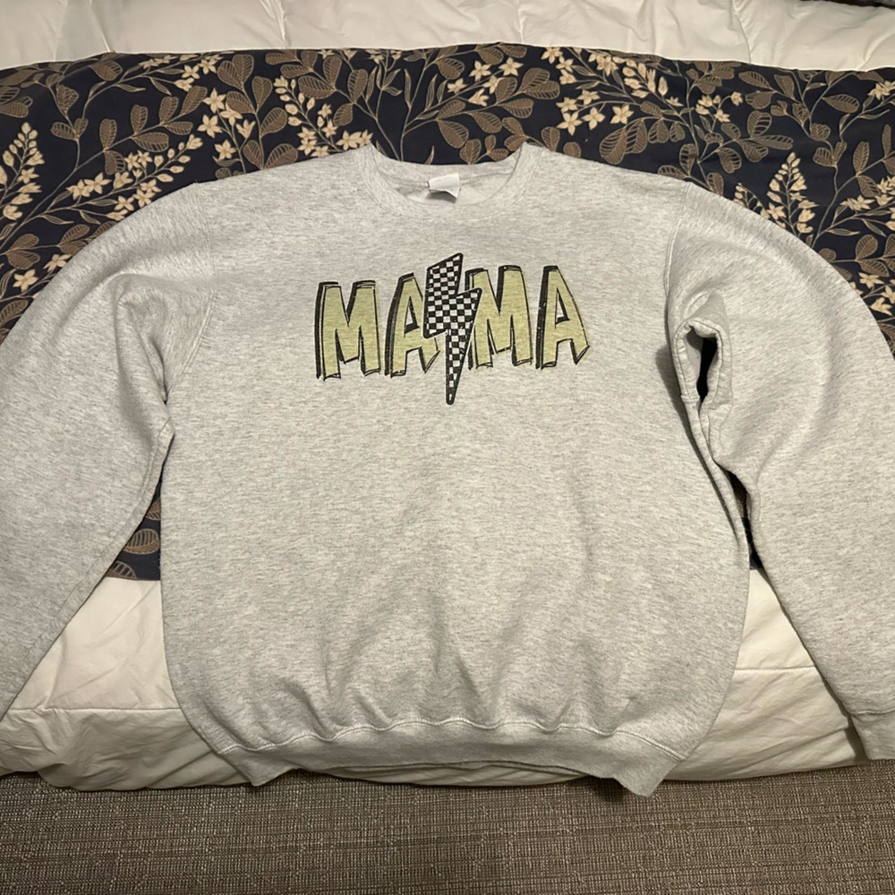 MAMA women’s sweatshirt, unisex sizing